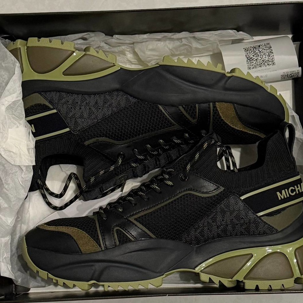 Nike Mint