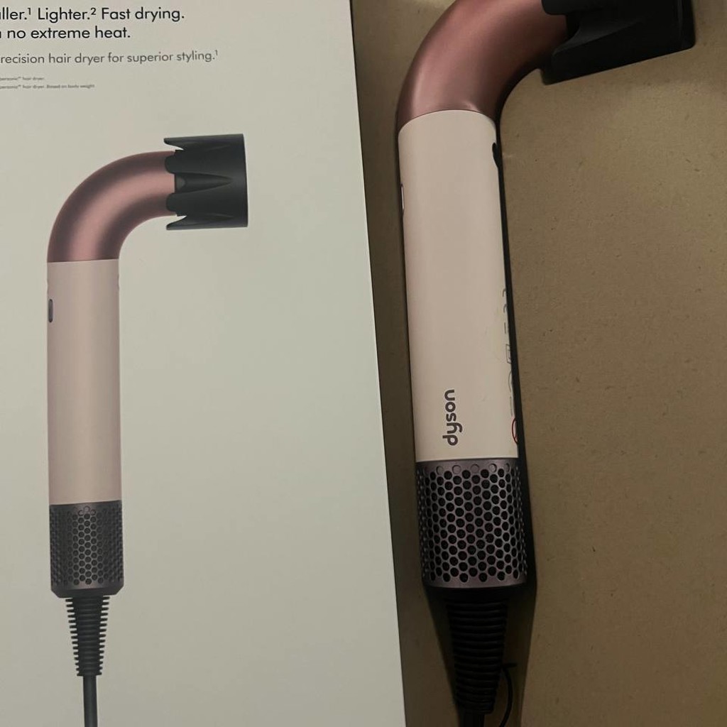 Фен Dyson Supersonic Hair Dryer HD17