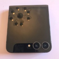 Samsung Galaxy Z Flip 6 - фото 3