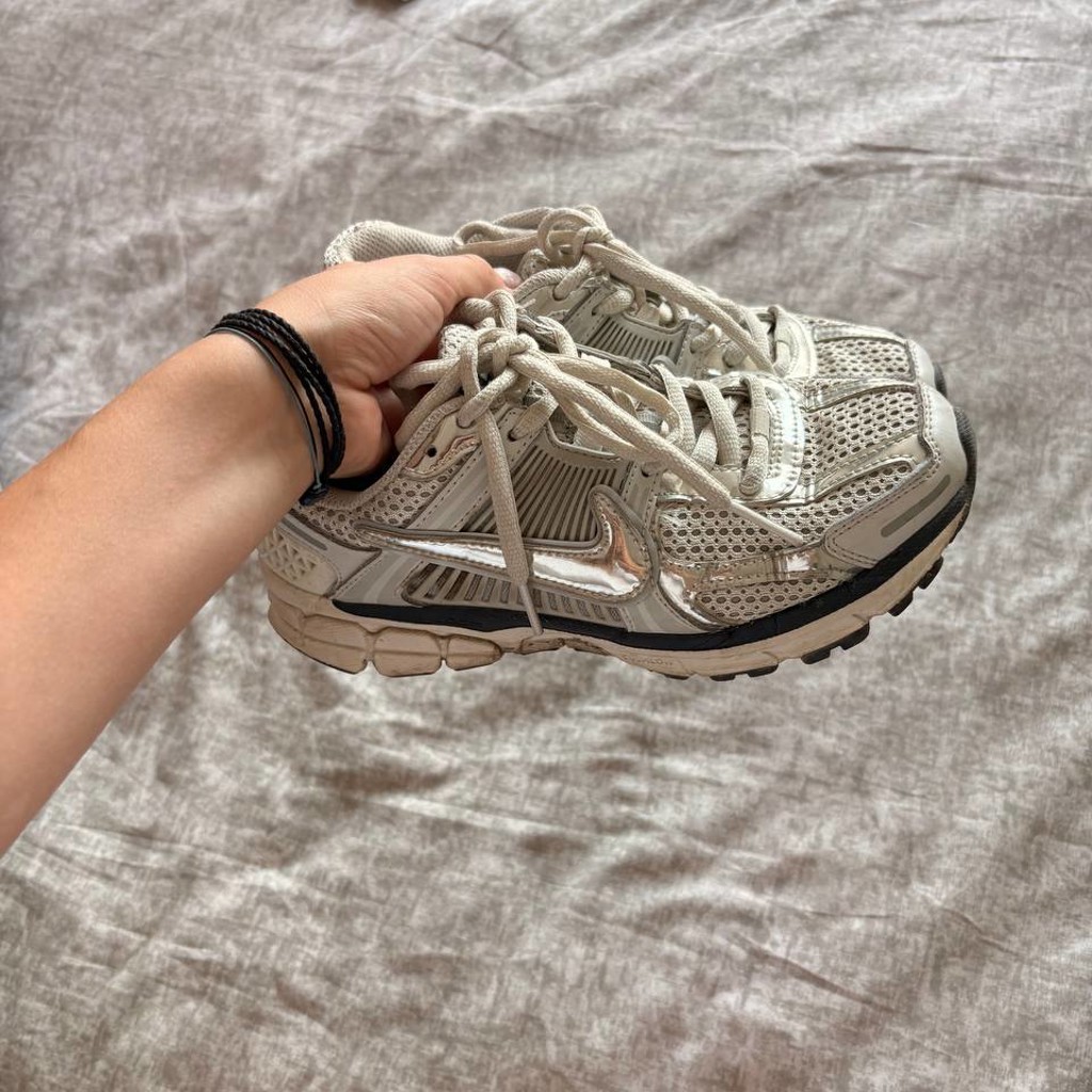 Кроссовки Nike