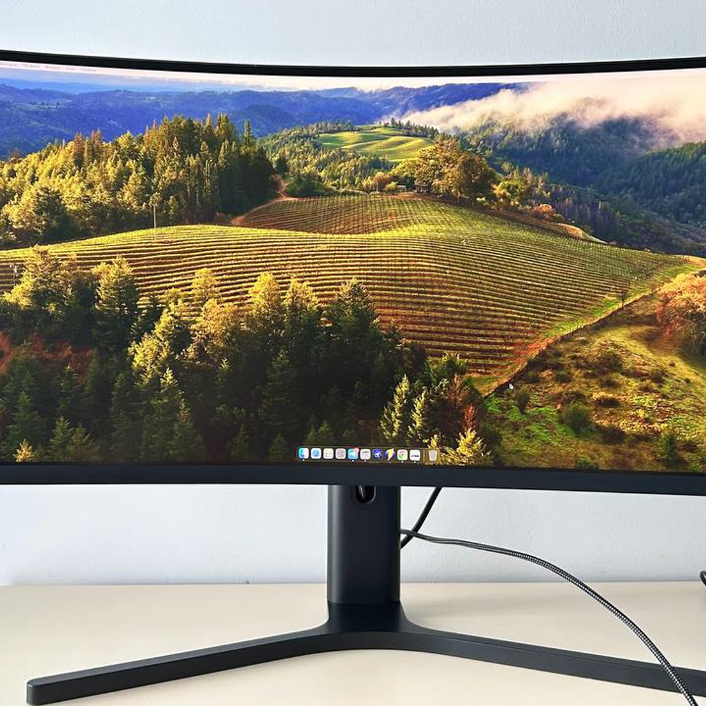 Монитор Xiaomi Mi Curved Gaming Monitor 34”