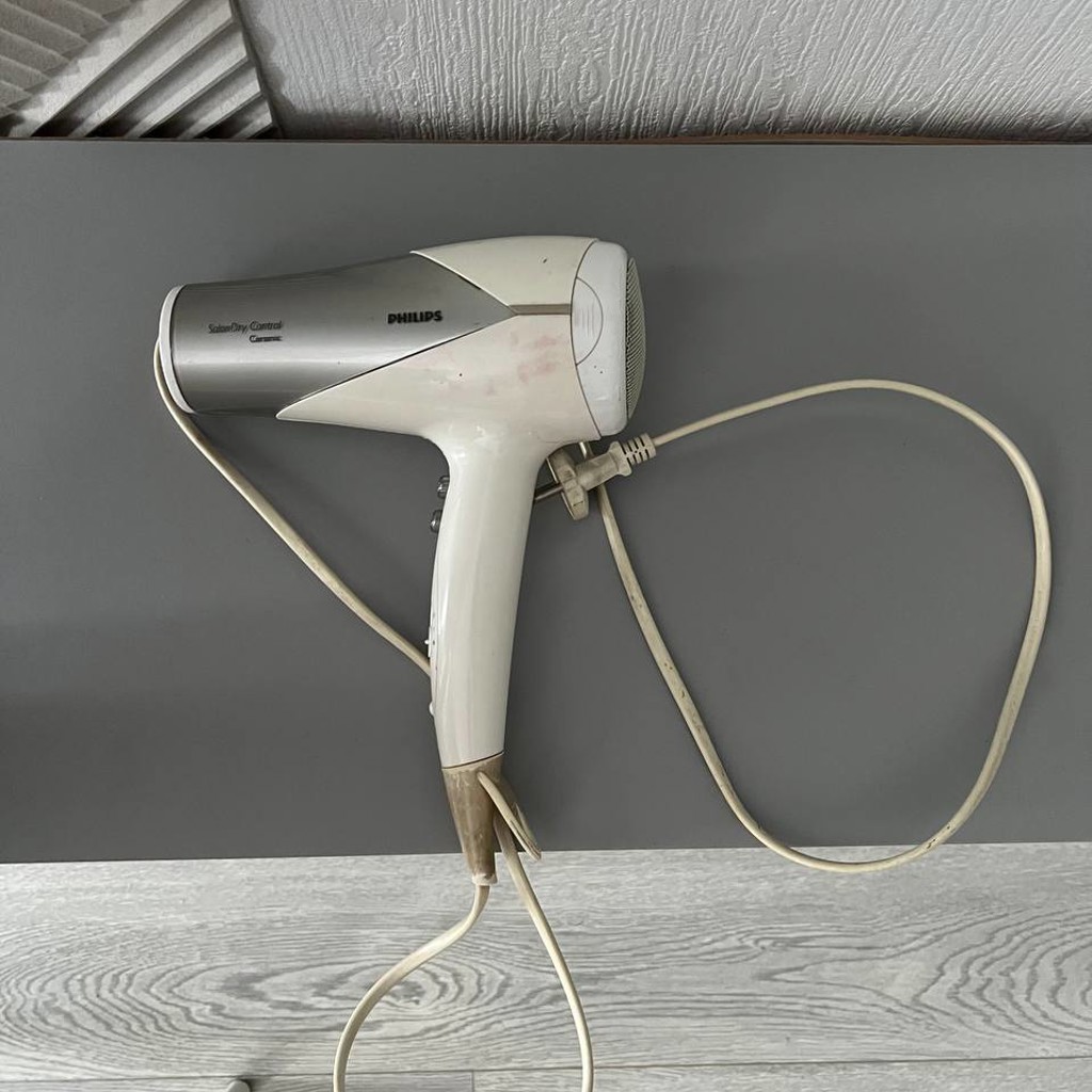 Фен Philips SalonDry Control Ceramic