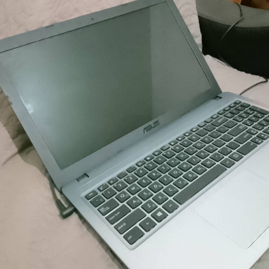 Ноутбук ASUS R540S