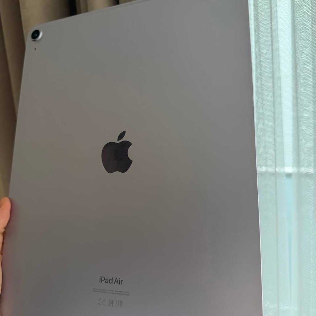 Apple iPad 13 M2