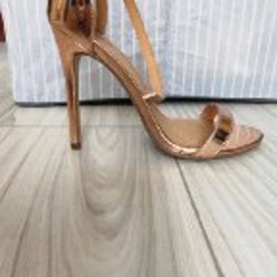 Босоножки на шпильке - фото 2