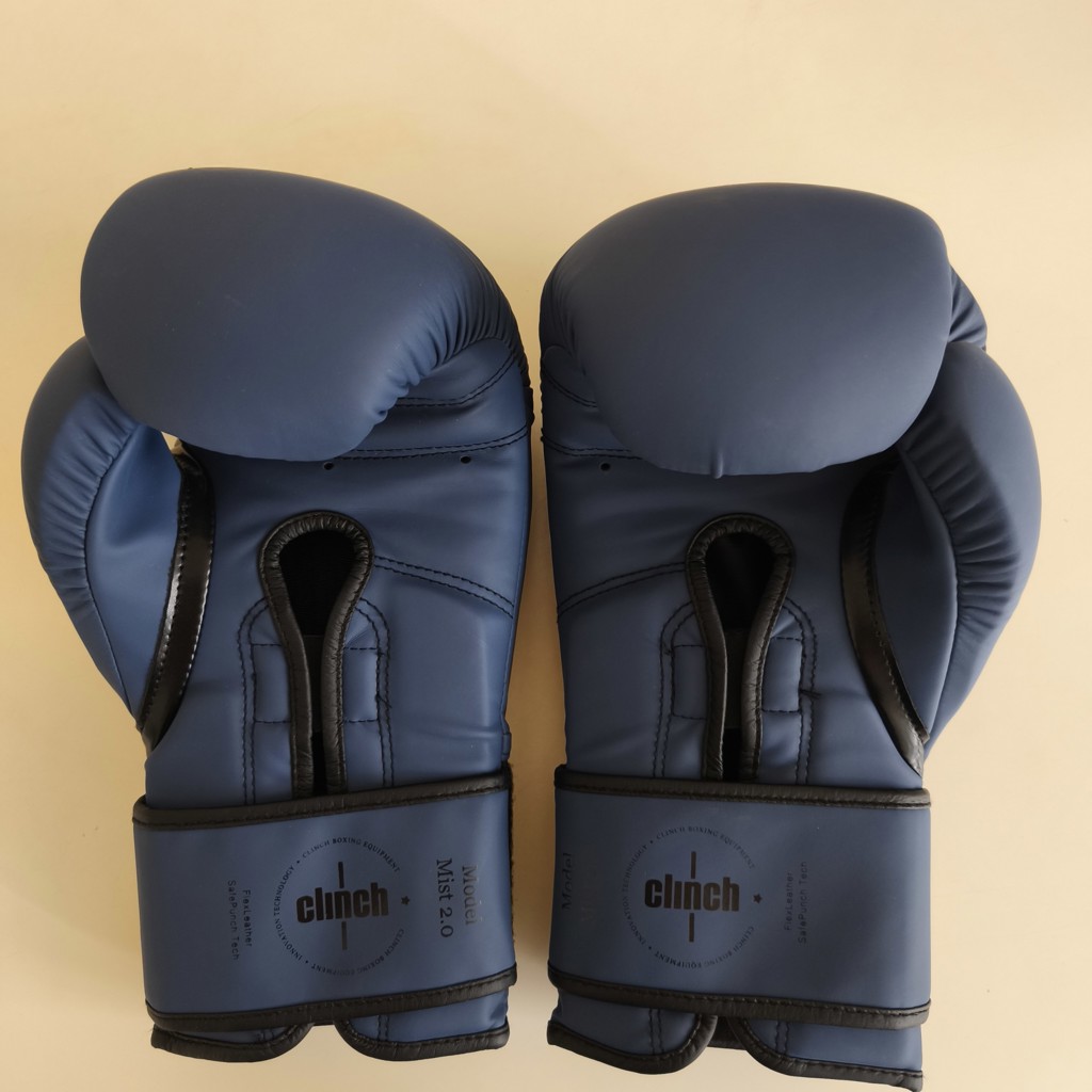 Боксерские перчатки Clinch