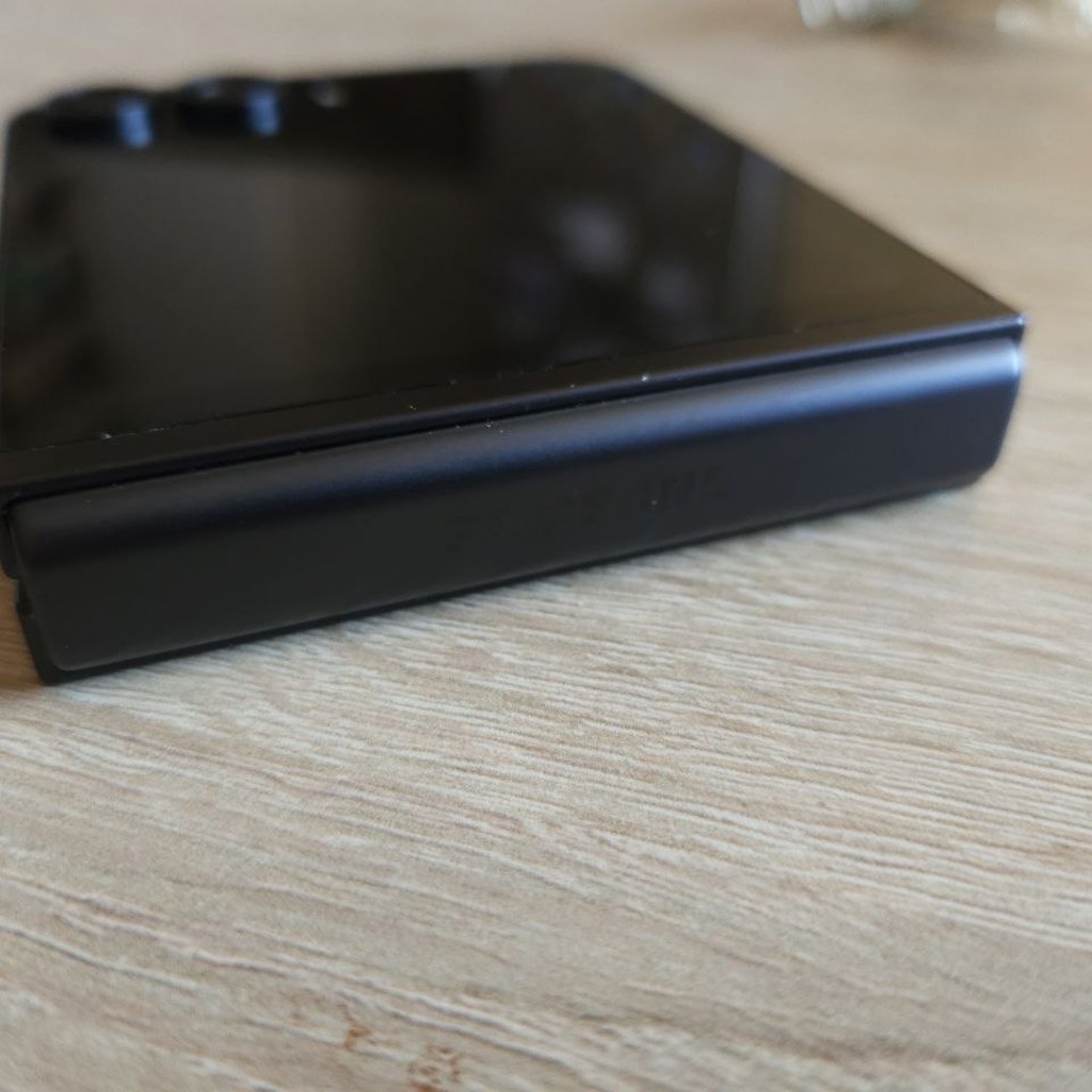 Samsung Galaxy Z Flip 6