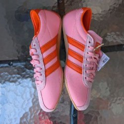 Женские кроссовки Adidas Tokyo - фото 3