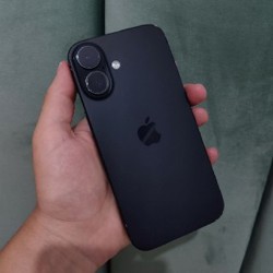 IPhone 16 - фото 2