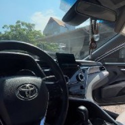 Toyota Camry SE - фото 2