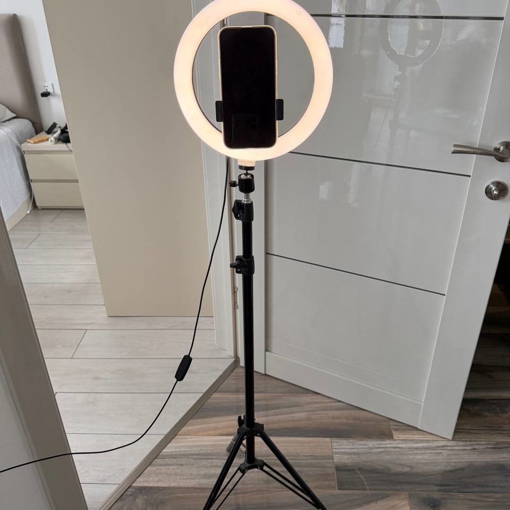 LED кольцевая лампа