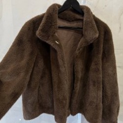 Полушубок из искусственного меха - фото 1