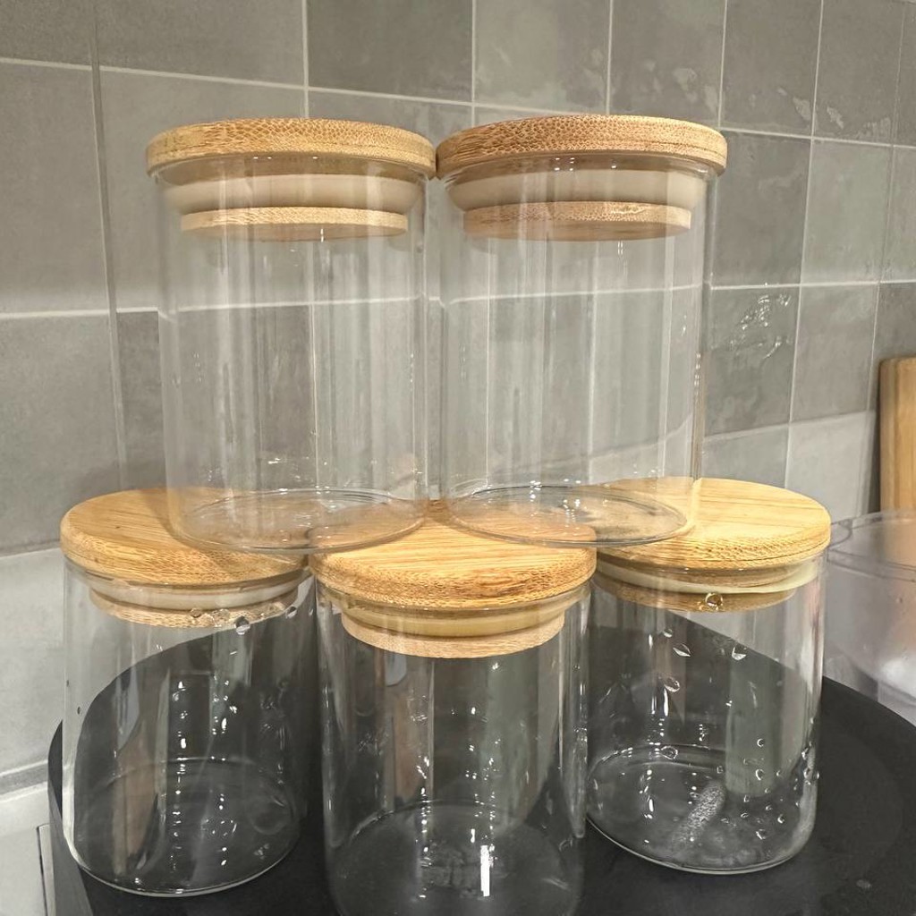 Стеклянные баночки с крышкой