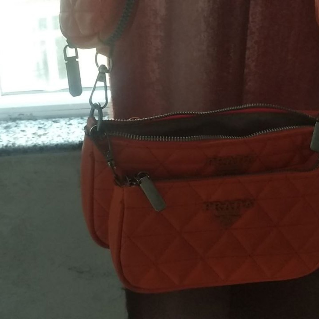 Сумка Prada