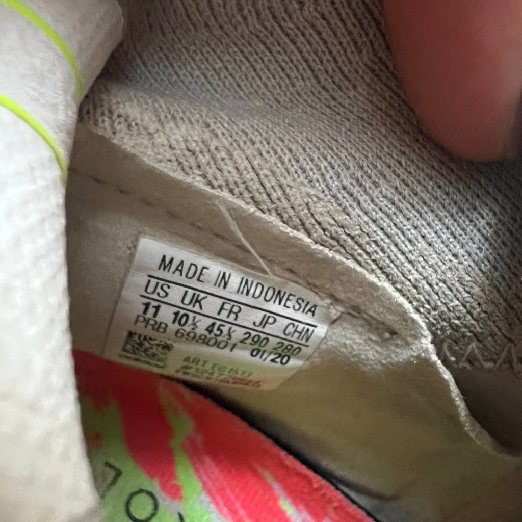 Бутсы Adidas Predator Светлые