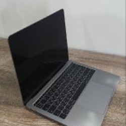 MacBook Pro 13 дюймов 2017 - фото 3
