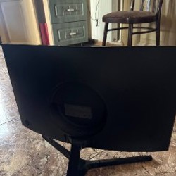 Игровой изогнутый монитор Samsung C24RG50 - фото 2