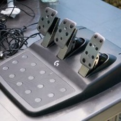 Logitech g923 trueforce - фото 3