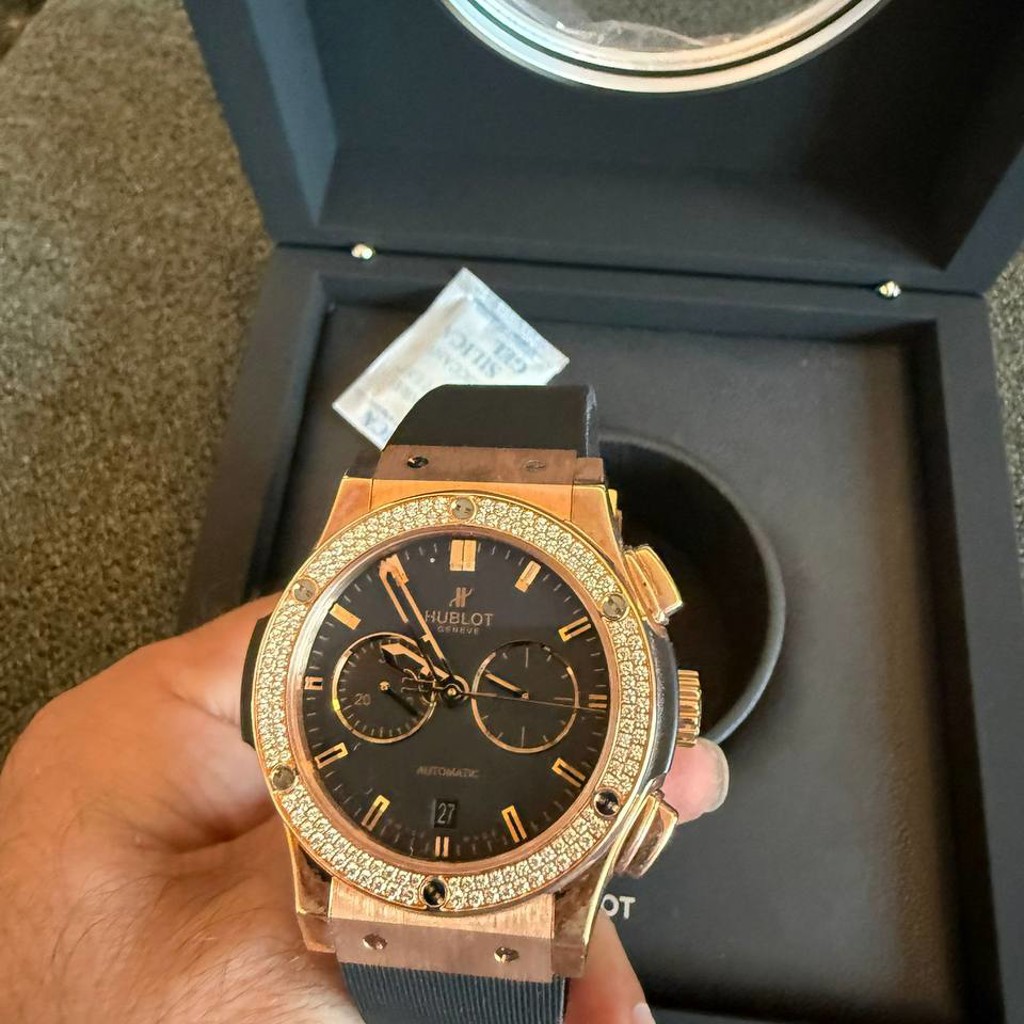 Hublot часы