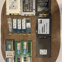 Оперативная память RAM Kingston DDR4 4GB - фото 1
