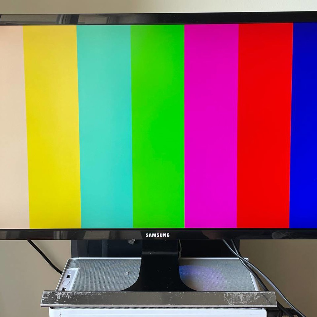 Монитор Samsung U28E590D