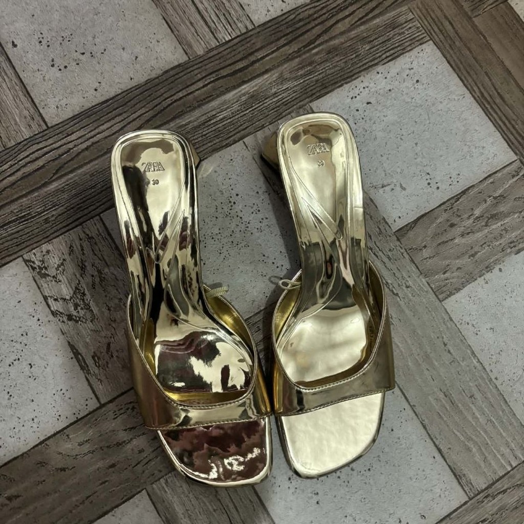 Кроссовки ZARA