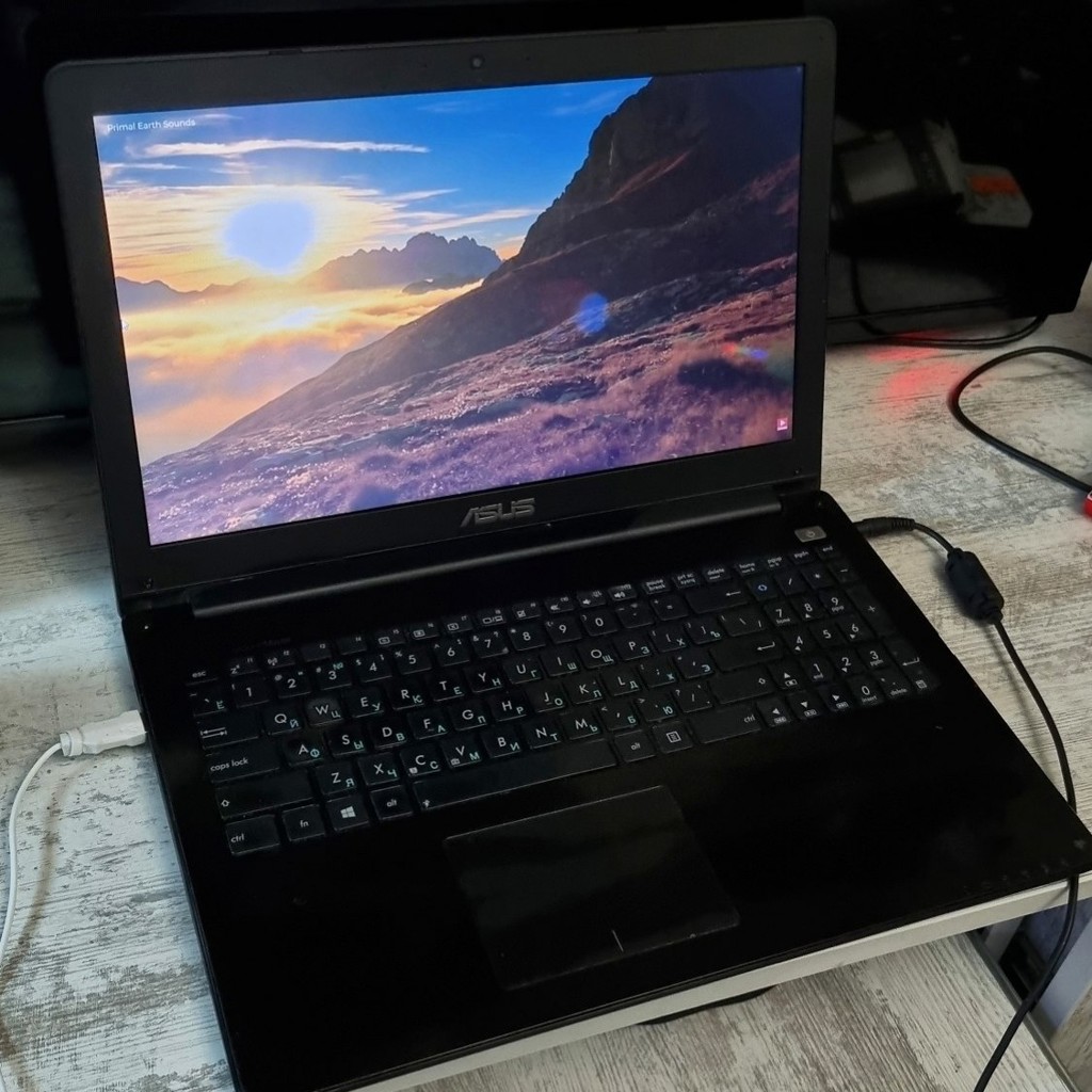 Ноутбук ASUS