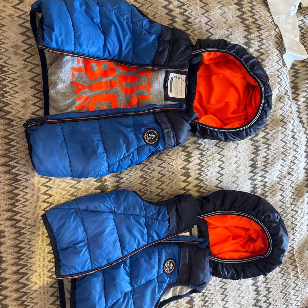 Куртки безрукавки на двойню