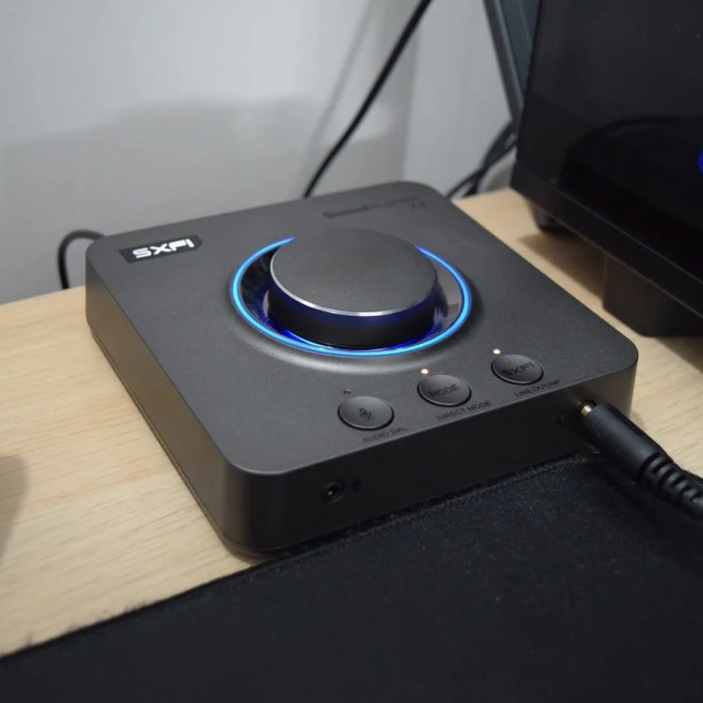 Звуковая карта Creative Sound Blaster X4
