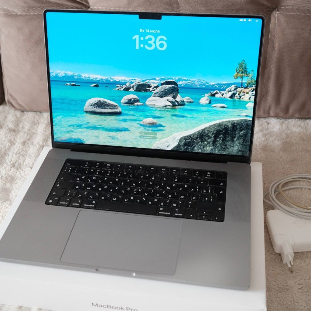 MacBook Pro 16' (2021)