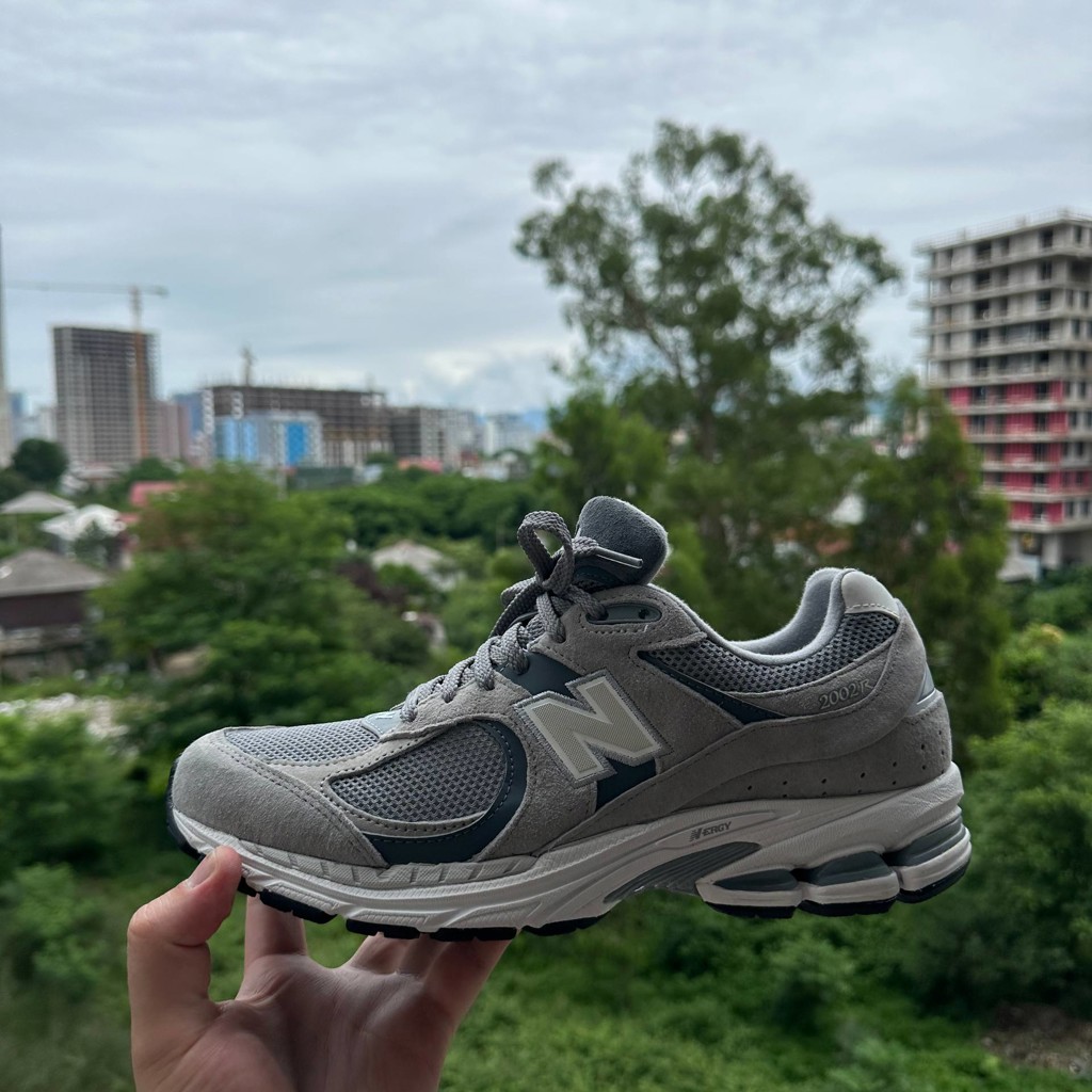 Кроссовки New Balance 2002R