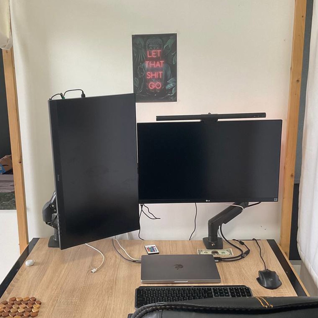 LG 27UK650-W