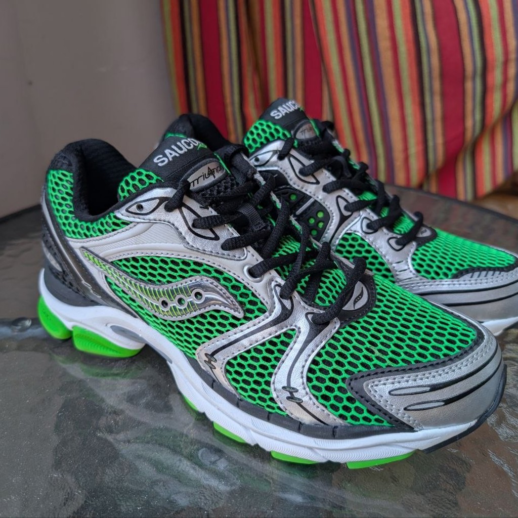Кроссовки Saucony ProGrid Triumph 4
