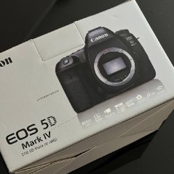 Камера Canon EOS 5D Mark IV - фото 2