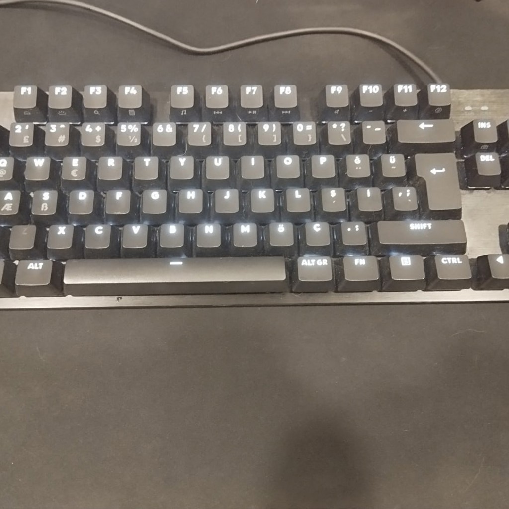 Клавиатура проводная механическая Logitech