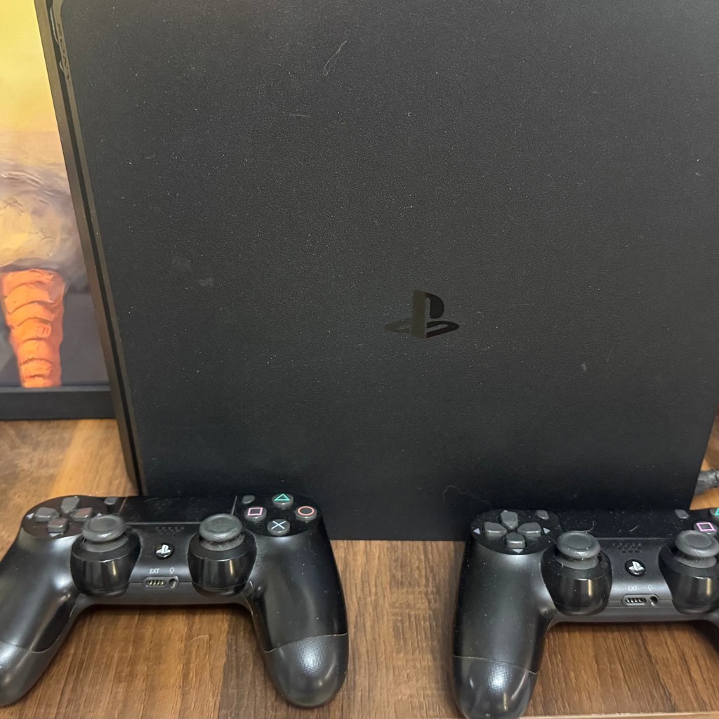 PS 4