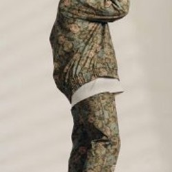 HM x John Boyega Floral Print Jacquard Pants - фото 4