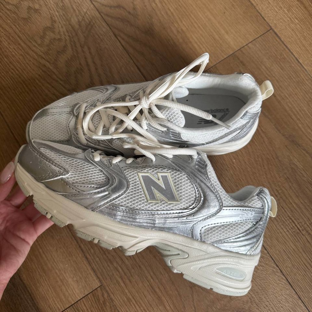New Balance 530