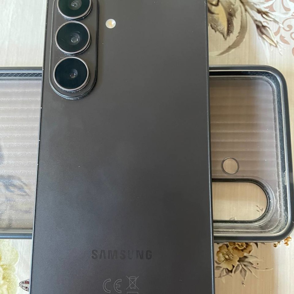 Samsung S26