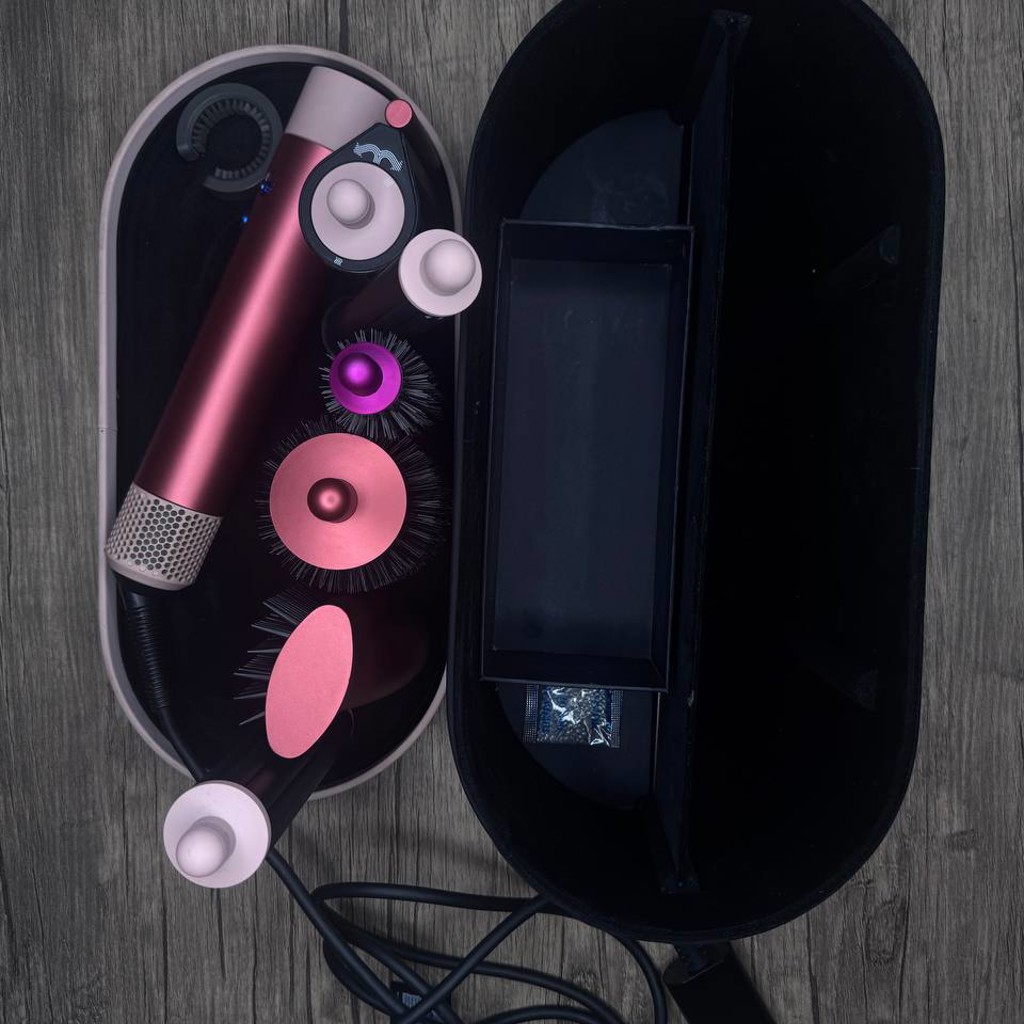 Фен-стайлер Dyson