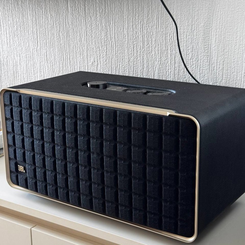 JBL Authentics 500 Black