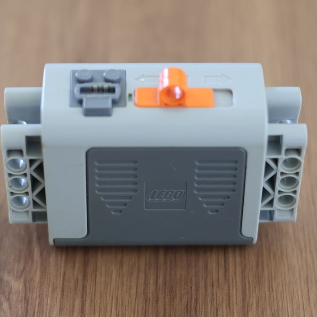 Батарейный блок LEGO 8881 Power Functions