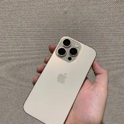 IPhone 16 Pro Gold - фото 2