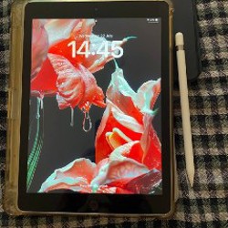 IPad (6th generation) - фото 1