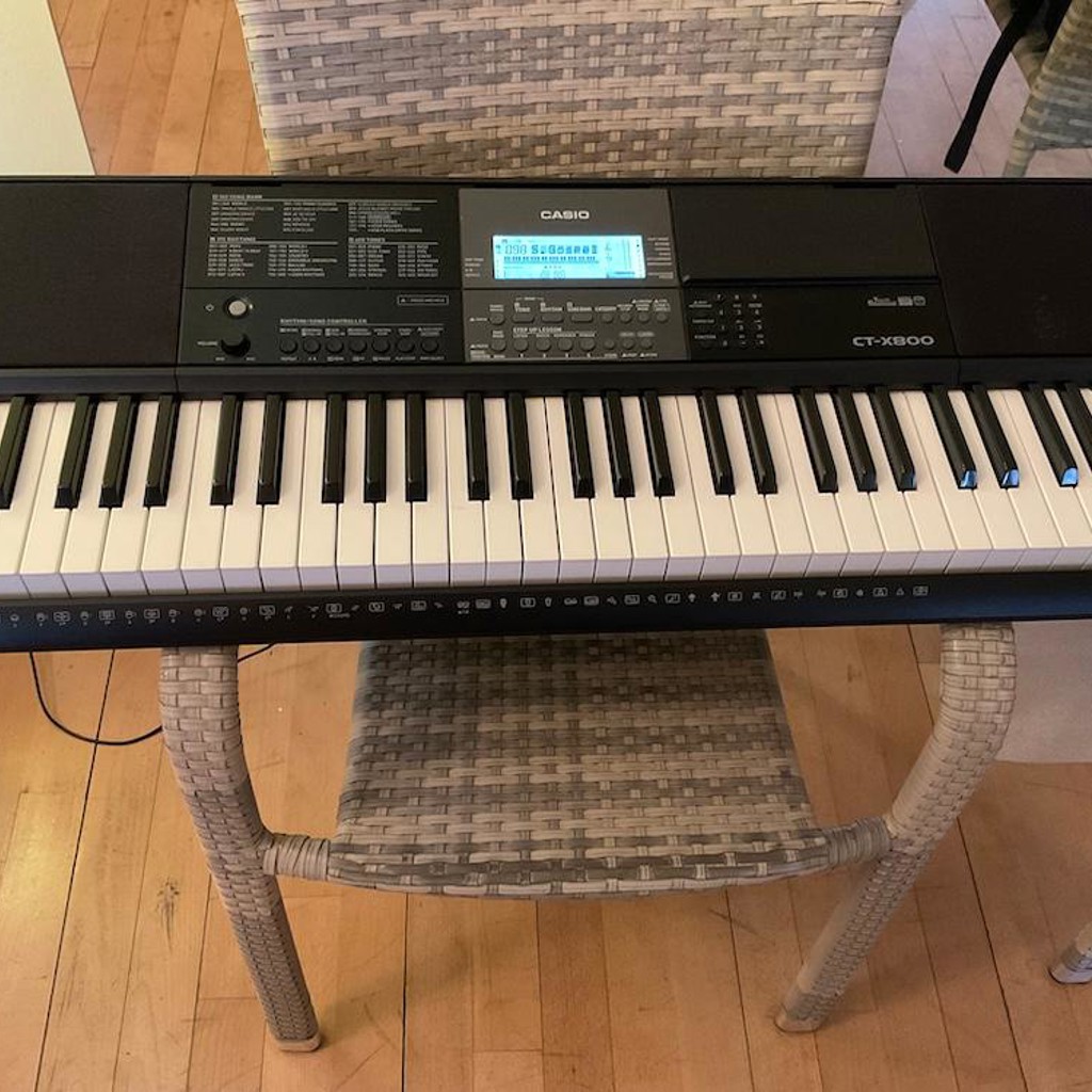 Электронное пианино Casio CT-X800