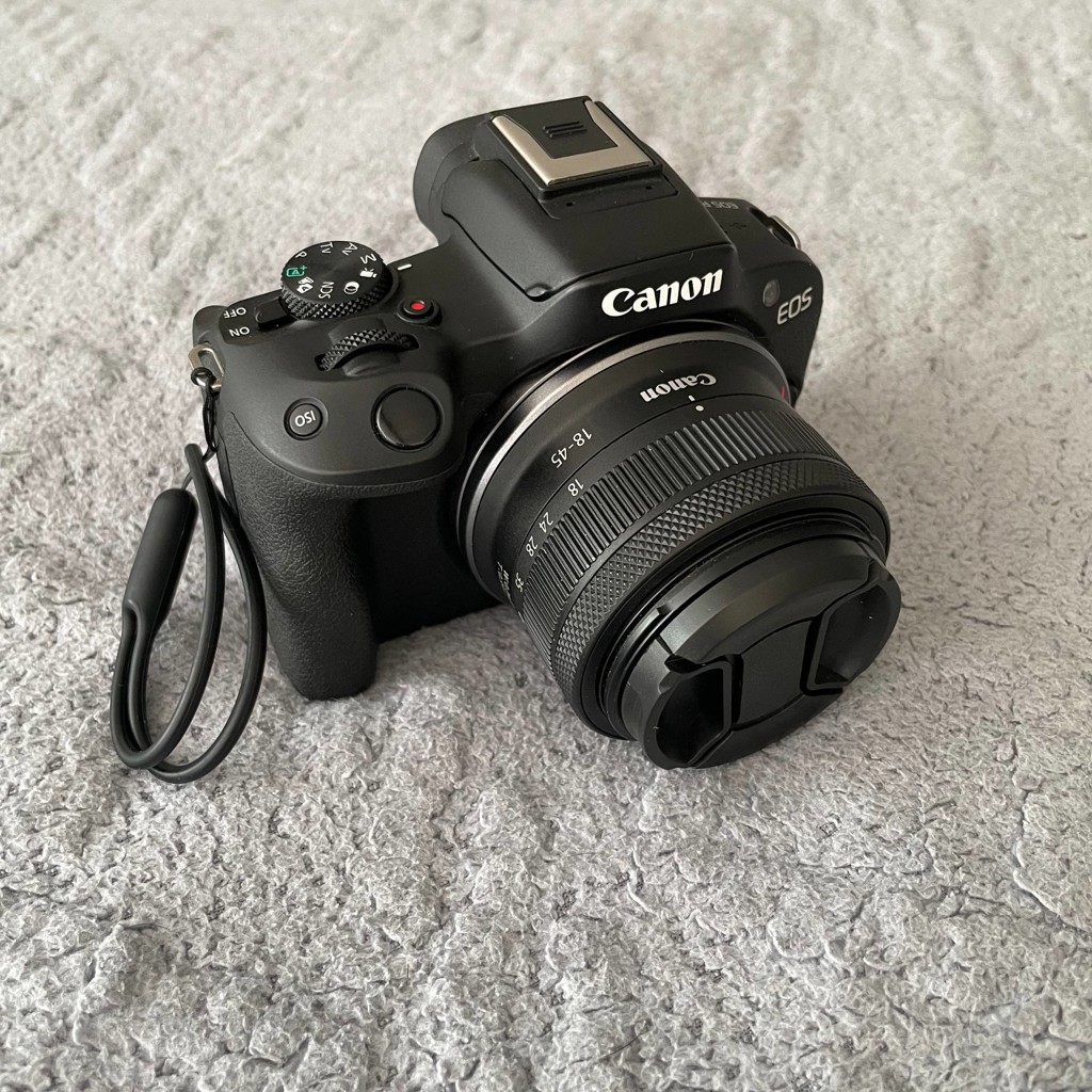 Canon R50 kit 18-45