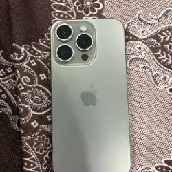 IPhone 15 Pro - фото 4