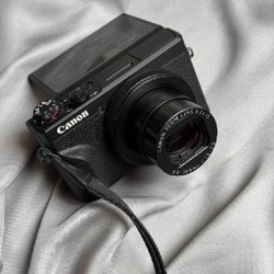 Canon PowerShot G7X Mark III - фото 3