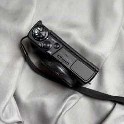 Canon PowerShot G7X Mark III - фото 5