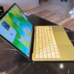 MacBook Neo Yellow - фото 6